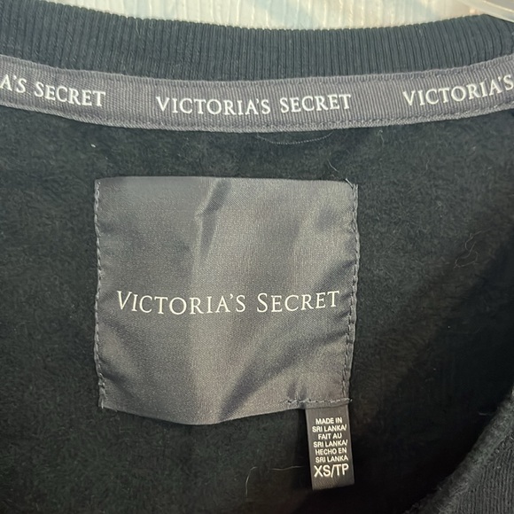 Victoria’s Secret Black Pink Lip Sweatshirt - Picture 3 of 6